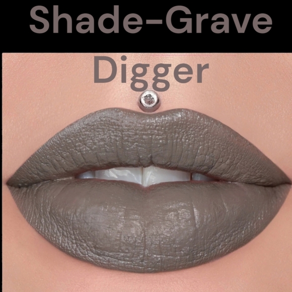 Velvet Trap Lipstick Jeffree Star-Choose Your Shade!! - Picture 4 of 13